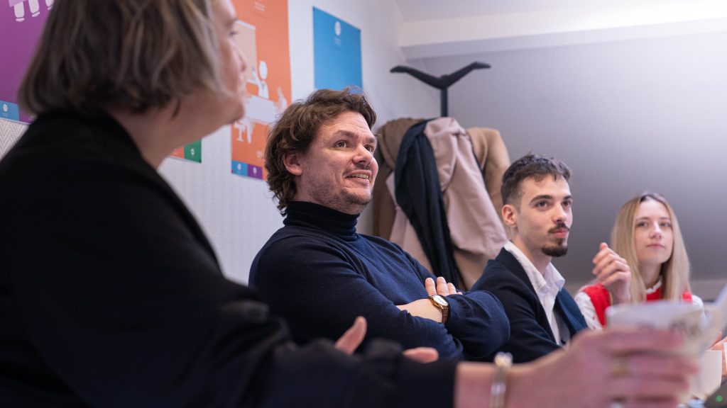 Réunion de l'équipe PERINOVE